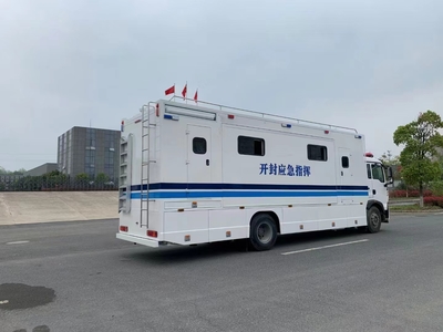 重汽汕德卡指揮車與移動手術(shù)車 醫(yī)療應(yīng)急與指揮調(diào)度的新標(biāo)桿