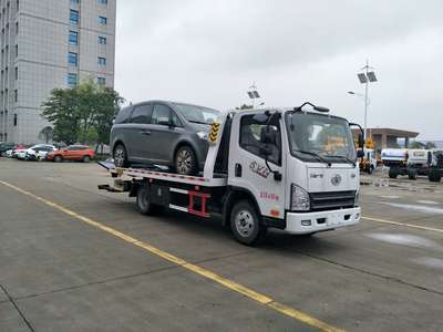 高效救援，可靠伙伴 解放虎V藍(lán)牌一拖二清障車，濰柴117馬力引領(lǐng)城市救援新標(biāo)準(zhǔn)